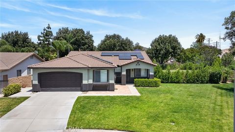 Photo of 11267 Daylilly ST, Fontana, CA 92337 (MLS # IV26109697)