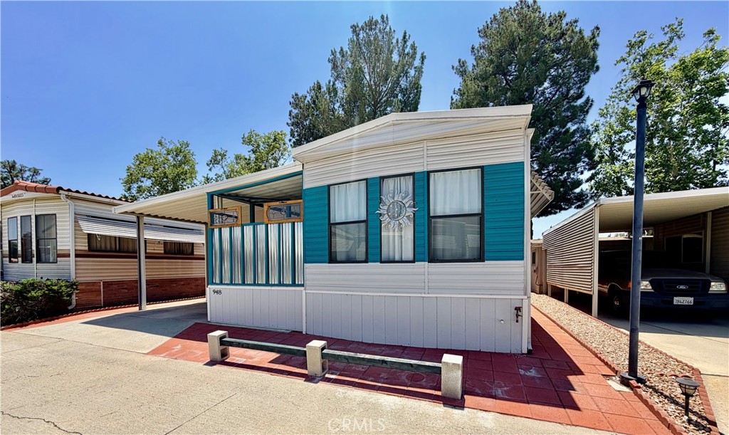948 Acorn Drive
