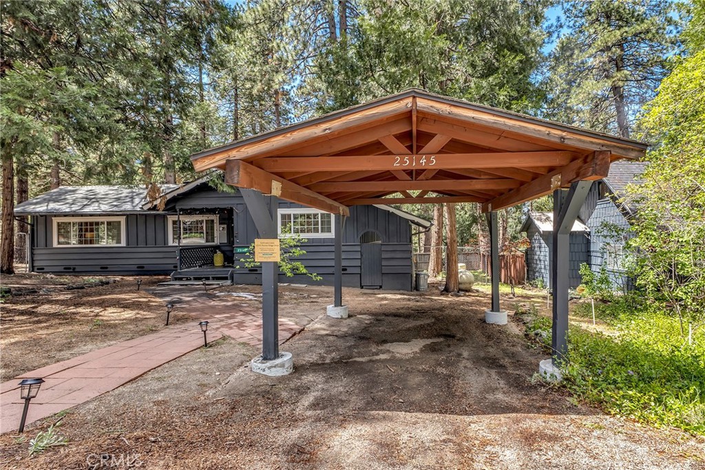 25145 Marion Ridge