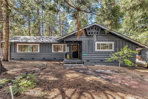 Photo of 25145 Marion Ridge Dr, Idyllwild, CA 92549 (MLS # SW26081306)