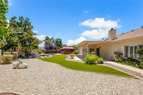 Tiny photo for 6955 Oak View Court, Oak Hills, CA 92344 (MLS # HD26157510)