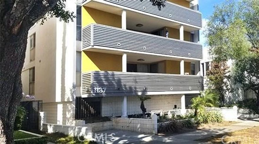 MOVE IN SPECIAL -13 Month Lease, 1st Month FREE with approved application on qualified credit. Spacious end-unit apartment located in a prime area of Santa Monica, North of Wilshire. The building is a gated 3-story over subterranean parking, with roof top deck and includes 1 parking space. Unit is on middle floor, has hardwood floors, large balcony, stainless appliances, with common area washer and dryer. Located in prized Santa Monica Malibu School District. Pet Friendly! Priced unfurnished, can come furnished & short term. Ask agent for more details & available units!