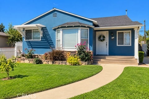 Photo of 317 Morris Place, Montebello, CA 90640 (MLS # AR26228374)