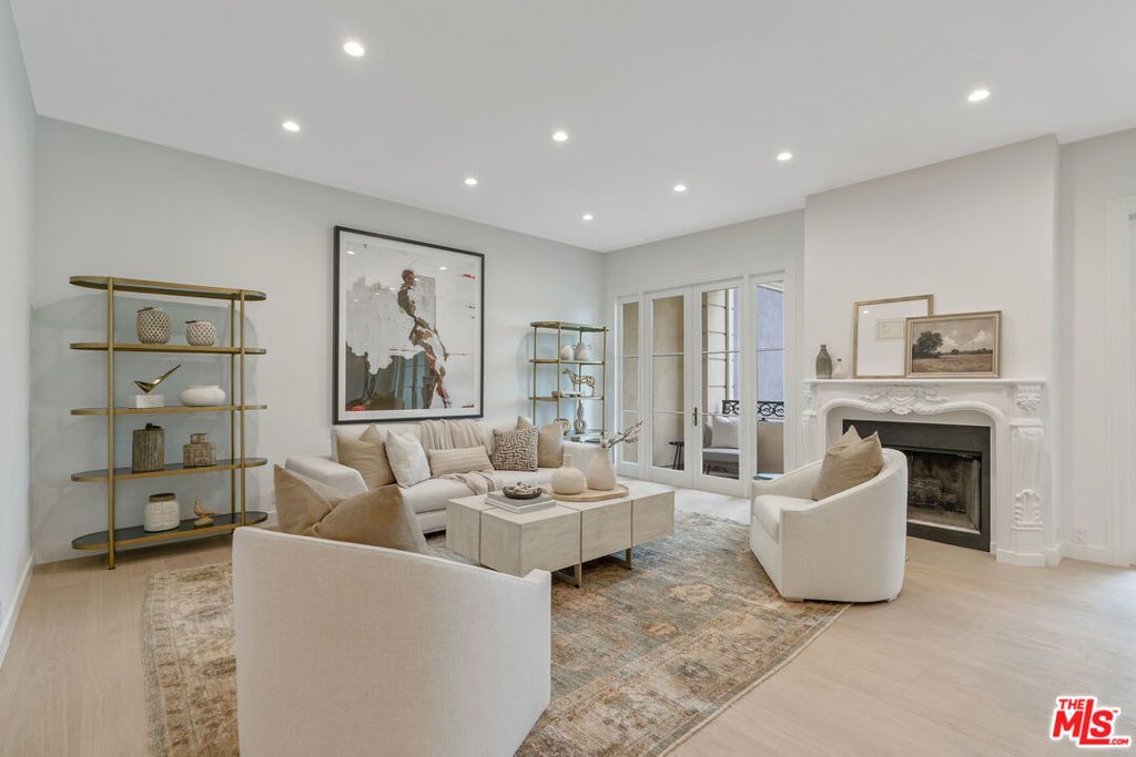 Photo of 10118 Empyrean Way #204, Los Angeles, CA 90067 (MLS # 25569089)