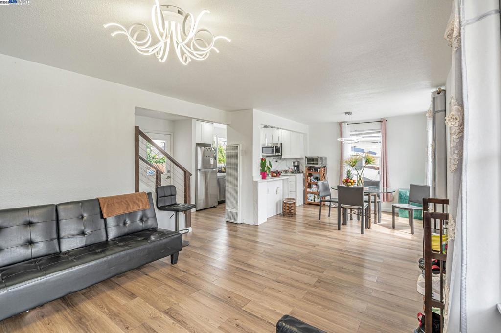 SOBRANTE PARK - Residential