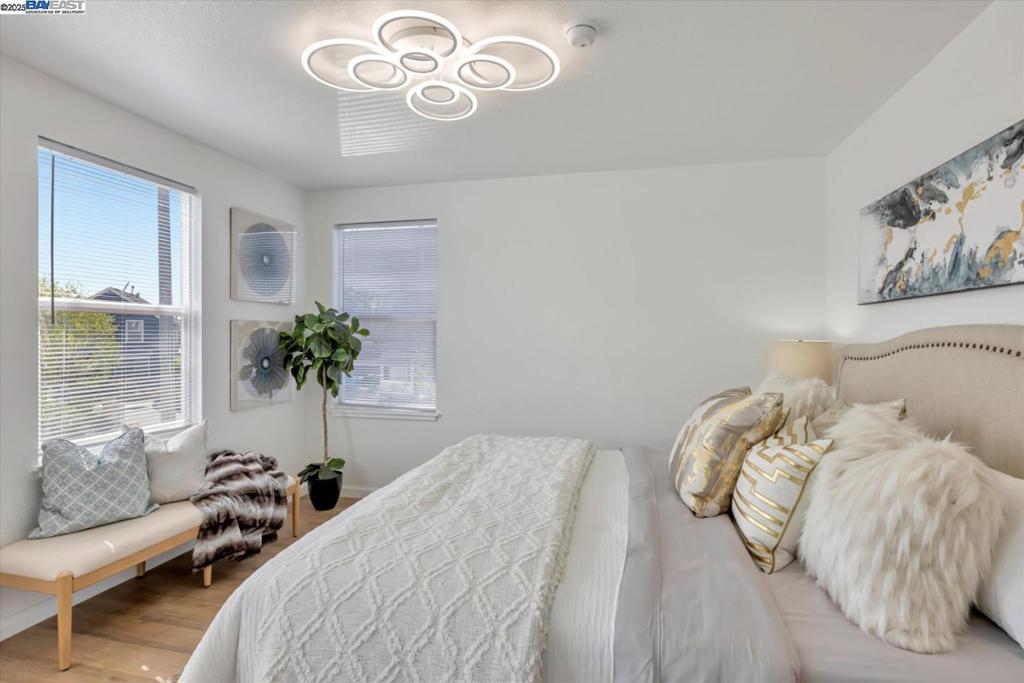 SOBRANTE PARK - Residential