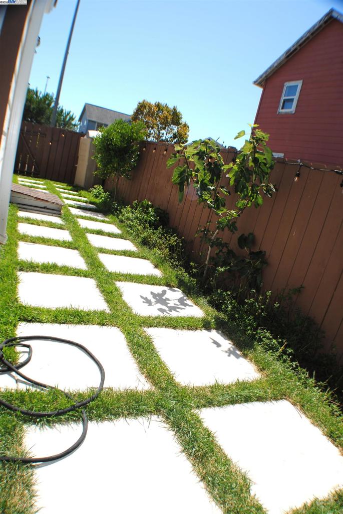 SOBRANTE PARK - Residential