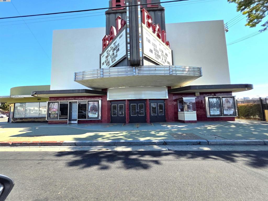 SOBRANTE PARK - Residential