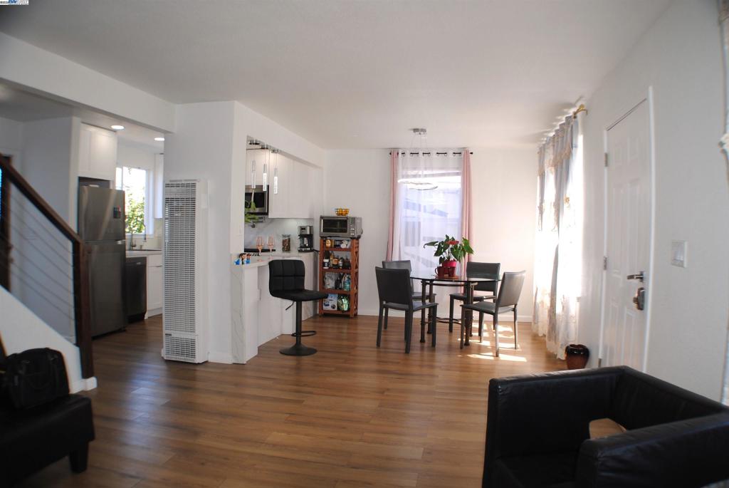 SOBRANTE PARK - Residential