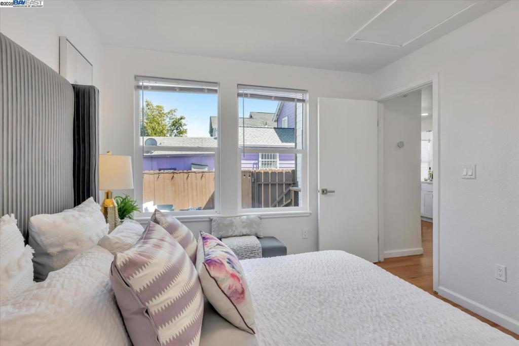 SOBRANTE PARK - Residential