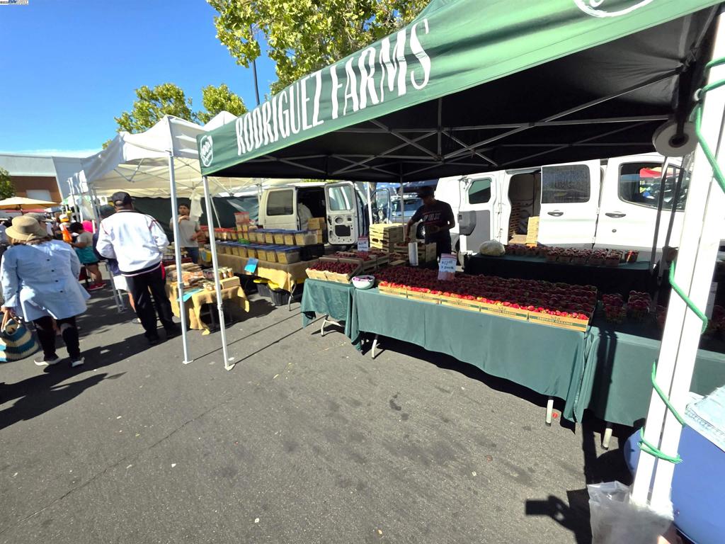 SOBRANTE PARK - Residential