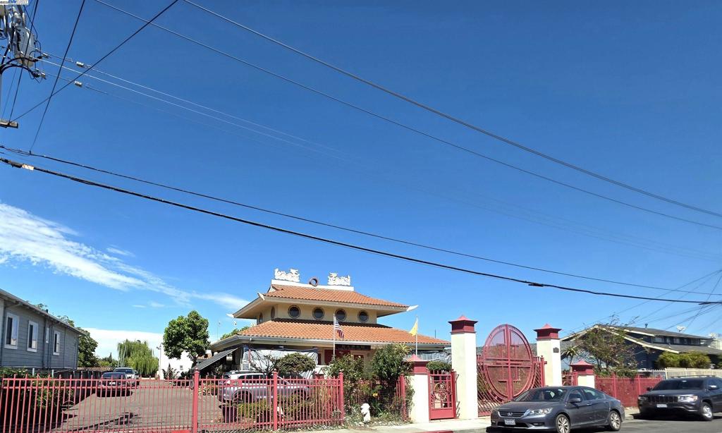 SOBRANTE PARK - Residential