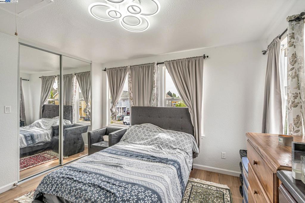 SOBRANTE PARK - Residential