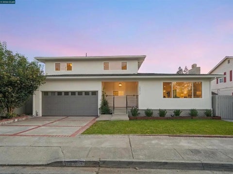 Photo of 19912 Conrad Ct CT, Castro Valley, CA 94546 (MLS # 41152444)