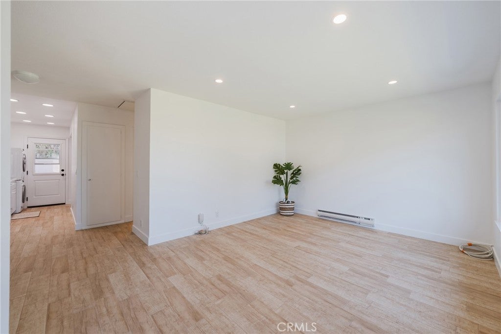 19760 Kingswood, Huntington Beach CA 92646 - Photo 7