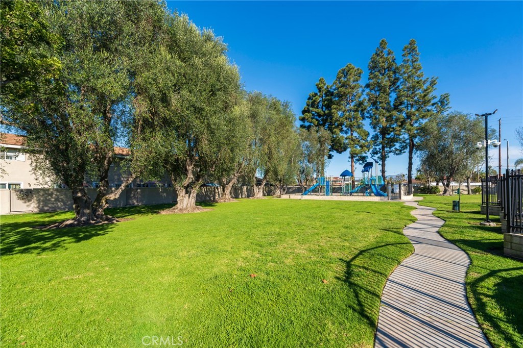 19760 Kingswood, Huntington Beach CA 92646 - Photo 41