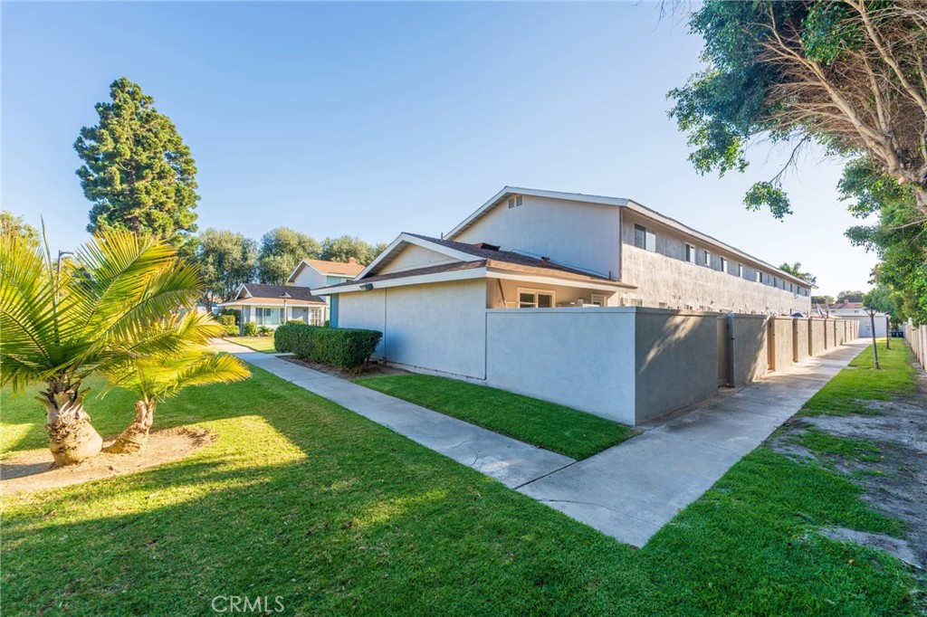 19760 Kingswood, Huntington Beach CA 92646 - Photo 28