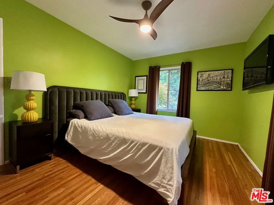 Los Angeles, California 90066, United States, 3 Bedrooms Bedrooms, ,2 BathroomsBathrooms,Residential,Active,196917