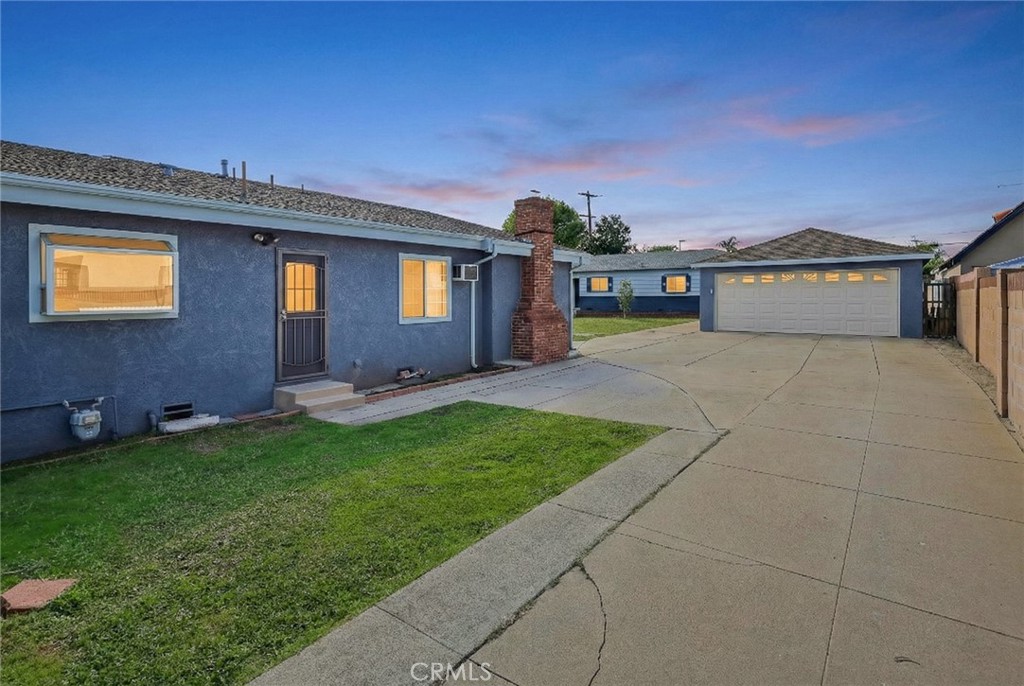 6117 & 6119 Loma Avenue