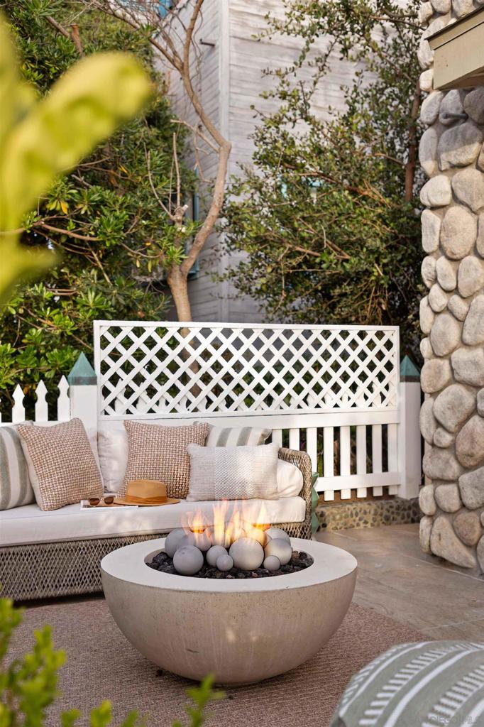 La Jolla - Residential Lease