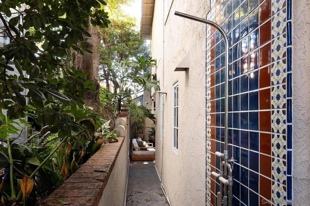 La Jolla - Residential Lease