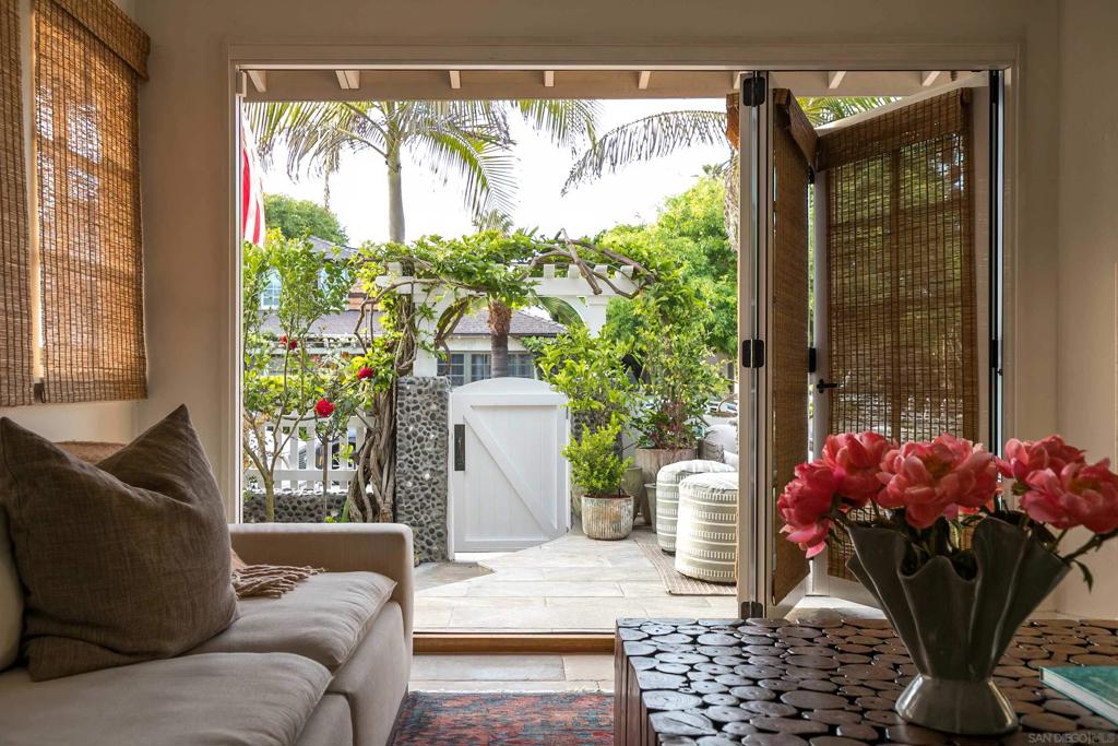 La Jolla - Residential Lease