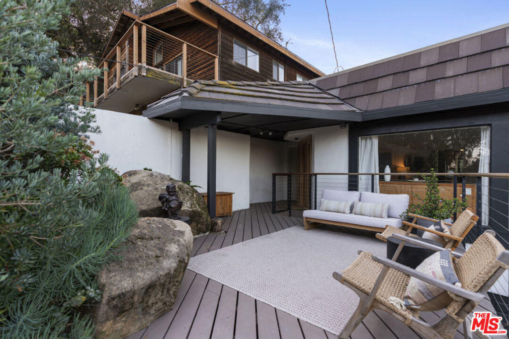 19901 Grand View Drive