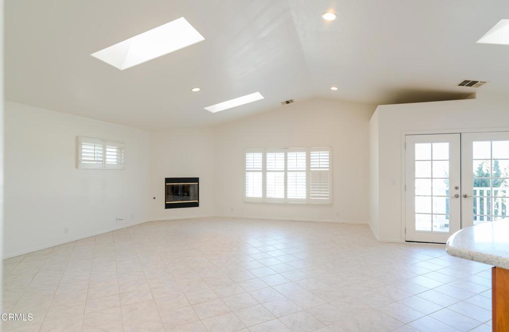 4037 Sunset Lane