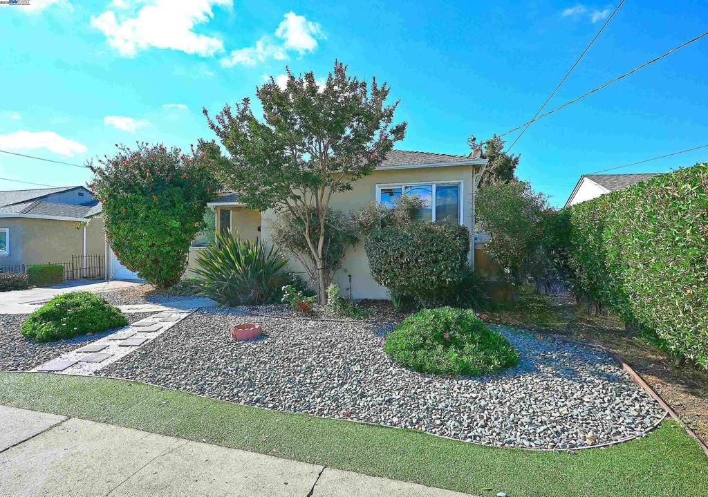 Photo of 14625 Bancroft Ave, San Leandro, CA 94578 (MLS # 41115154)