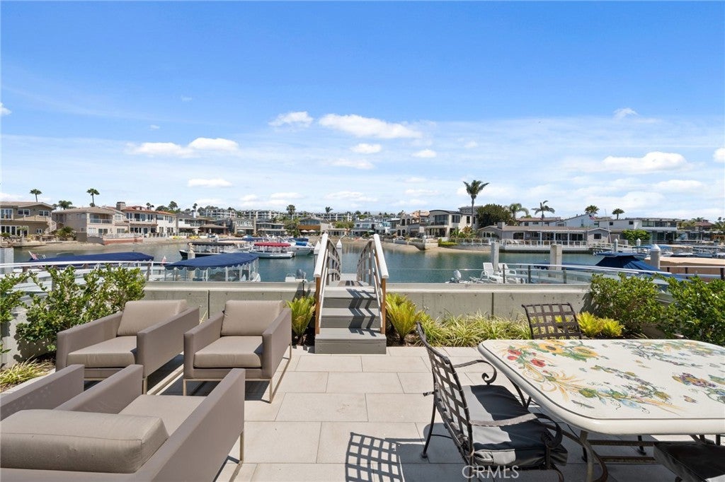 4014 Channel Place
