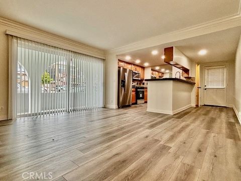 902 W BALBOA Boulevard B Newport Beach CA 92661