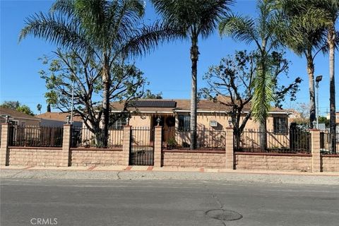 Photo of 13277 Wingo Street, Arleta, CA 91331 (MLS # SR26005918)