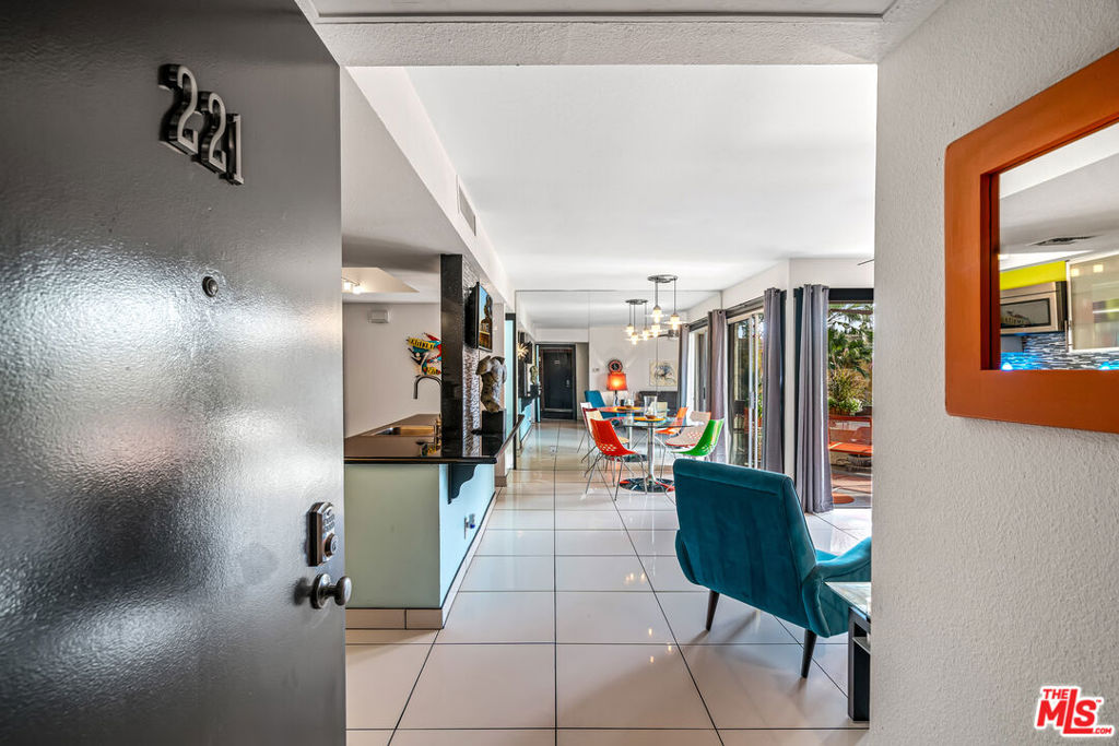 1550 S Camino Real 221