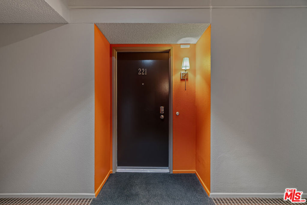 1550 S Camino Real 221