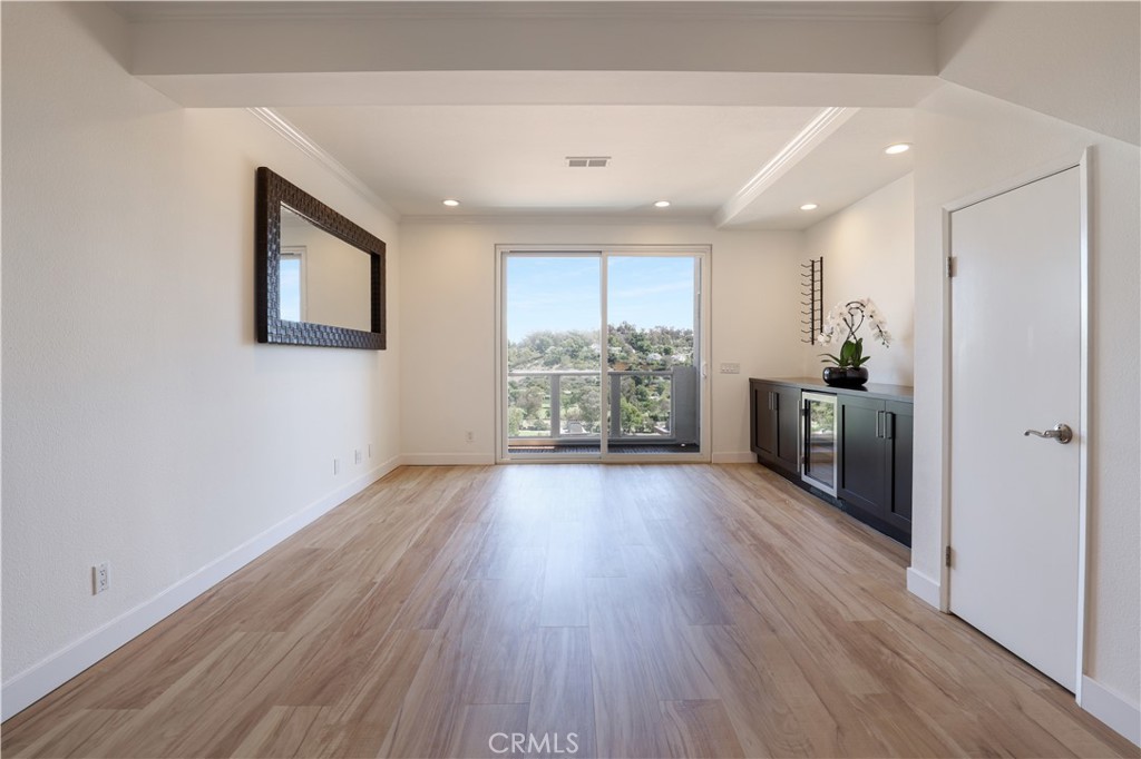 La Vista (LVIS) - Residential Lease