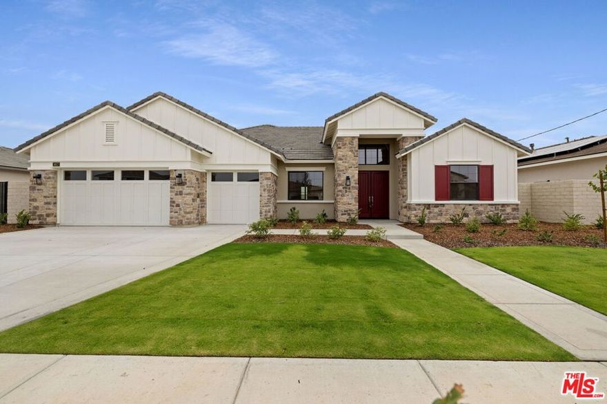 MOVE-IN READYStunning 4-bedroom, 3.5-bath home in Belcourt at Seven Oaks with 2,862 sq. ft. of living space on an 11,589 sq. ft. cul-de-sac lot. This elegant residence features an office and pantry with frosted glass doors, formal dining, and inviting indoor and outdoor fireplaces. The chef's kitchen showcases chestnut maple cabinets, quartz kitchen island, counters and backsplash, cast iron farmhouse sink, upgraded kitchen faucet, pot filler, and KitchenAid appliances including, double ovens, 6-burner cooktop, microwave, and dishwasher. Designer upgrades include glass uppers at the breakfast nook and butler's pantry, framed mirrors at Primary bath and powder room and upgraded flooring throughout. The luxurious primary suite has French doors to rear yard and boasts a spa-like bath with rain showerhead. Perfect for entertaining and everyday living in a desirable non-gated community close to all the best of Seven Oaks. Clubhouse Fitness Center, Community pool and more.