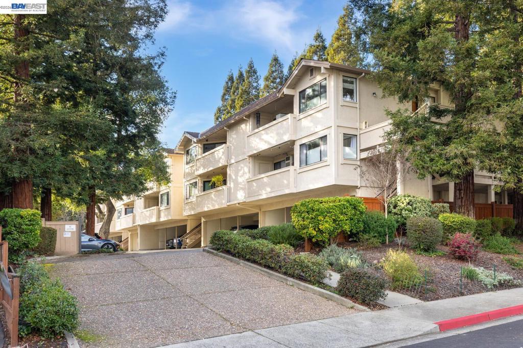 2513 lucy lane Ln