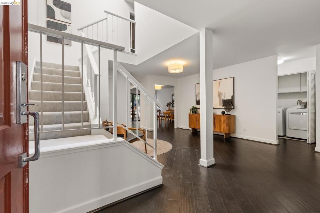 16 Kingfisher Ct