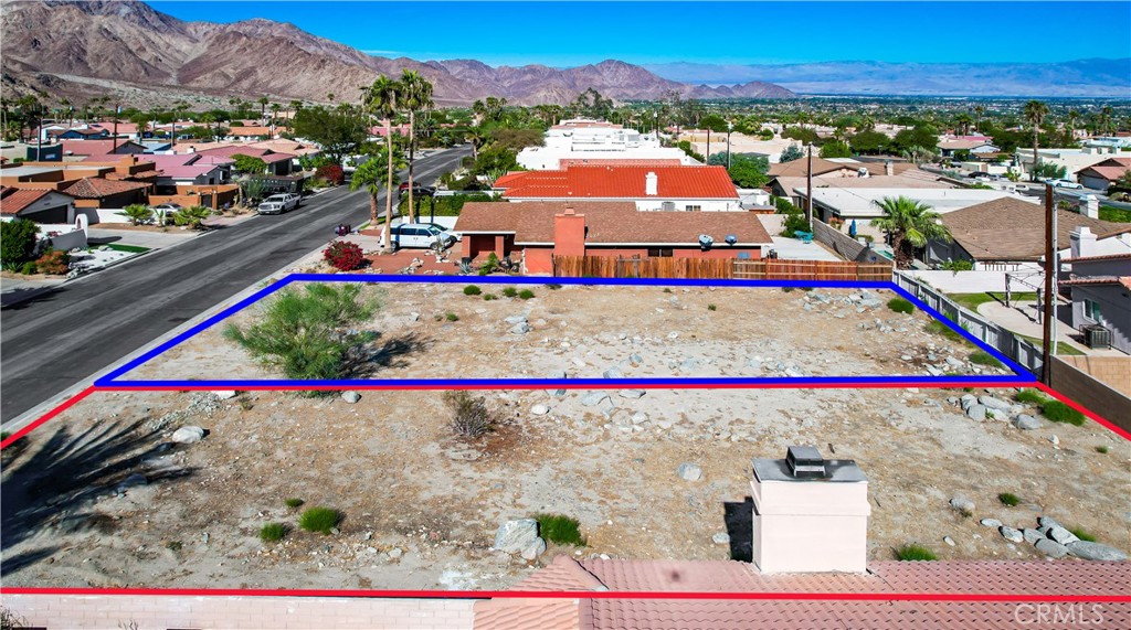 La Quinta Cove* - Land