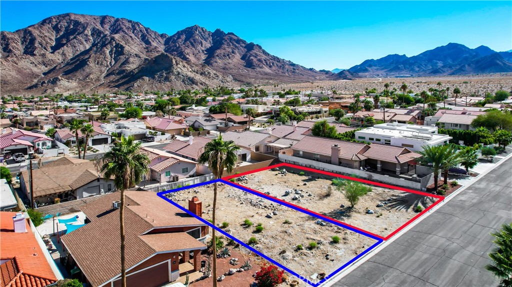 La Quinta Cove* - Land