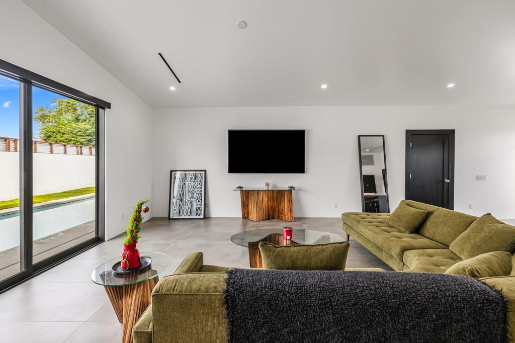 Not Applicable-1 - Residential Income