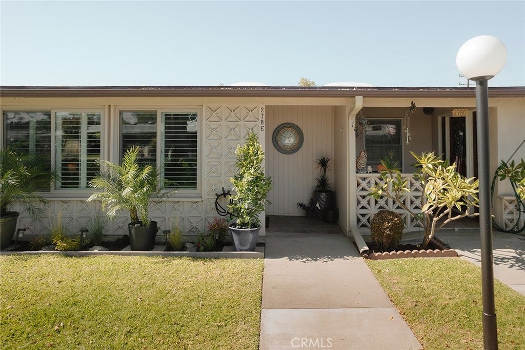 13081 Del Monte Dr. #278e (M11)