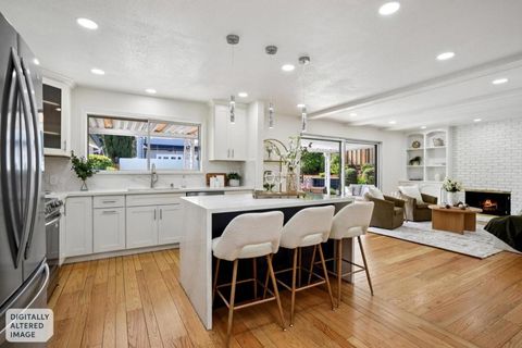 Tiny photo for 1683 Escalante Way, Burlingame, CA 94010 (MLS # ML82037622)