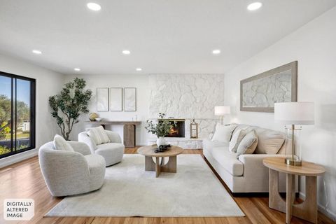 Tiny photo for 1683 Escalante Way, Burlingame, CA 94010 (MLS # ML82037622)