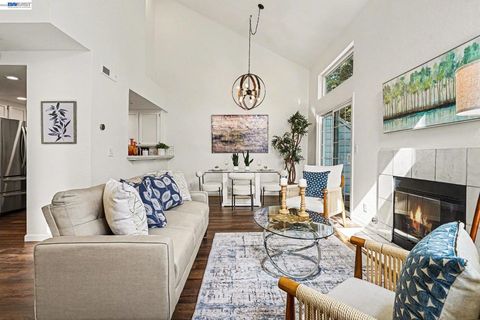 Photo of 1745 1745 Tice Valley Blvd Blvd, Walnut Creek, CA 94595 (MLS # 41122933)