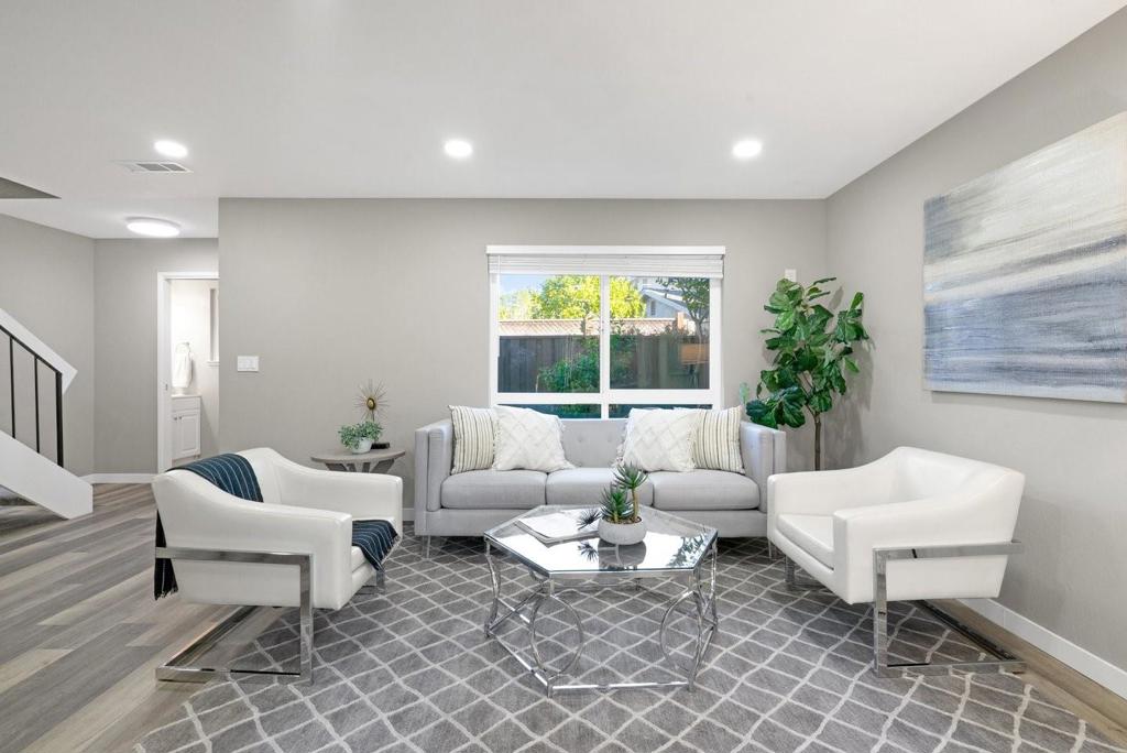 4926 Poplar Terrace