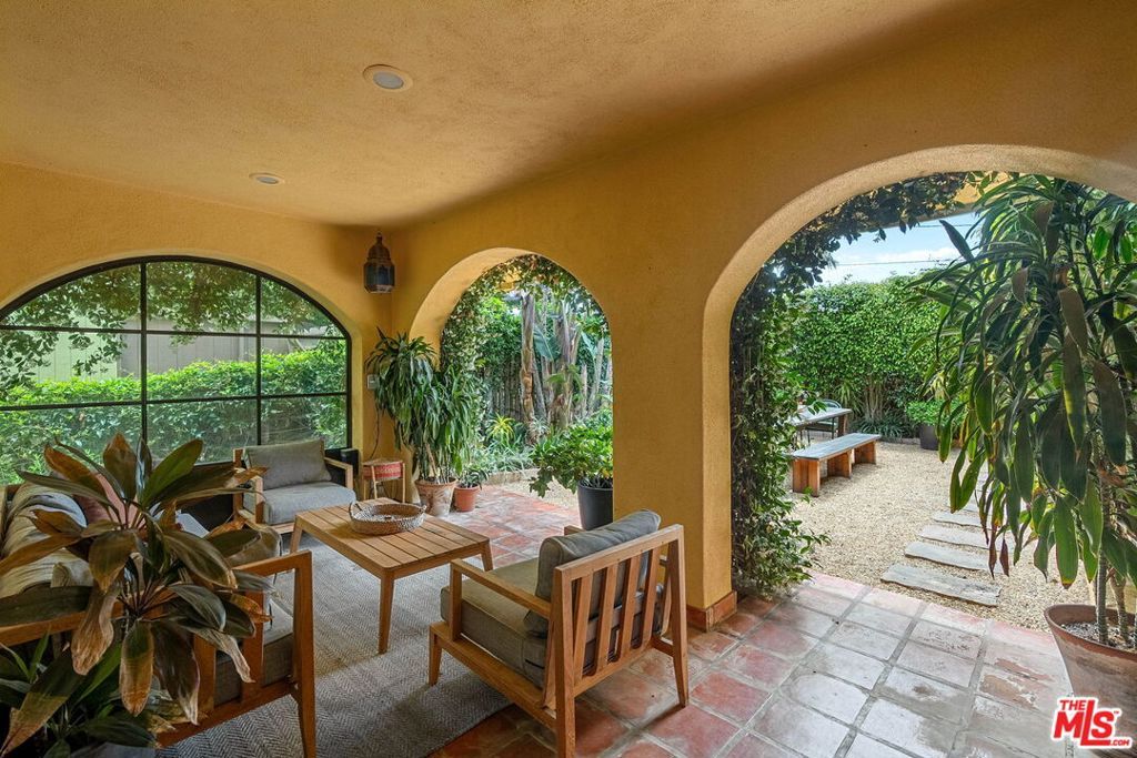 Photo of 4370 Hillview Drive, Malibu, CA 90265 (MLS # 26645779)