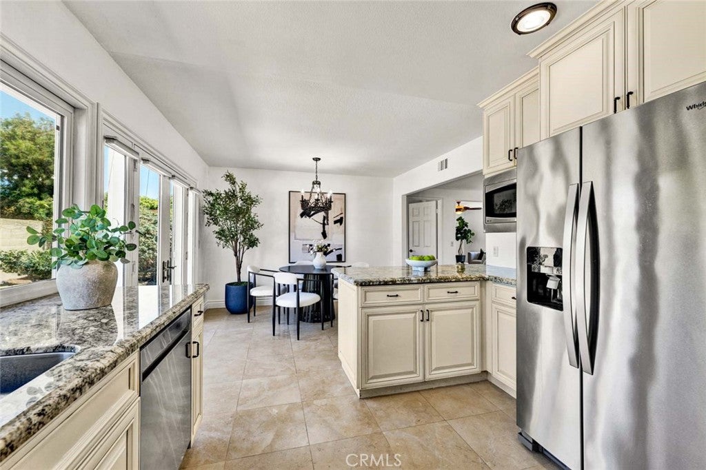 20652 Kelvin, Huntington Beach CA 92646 - Photo 19