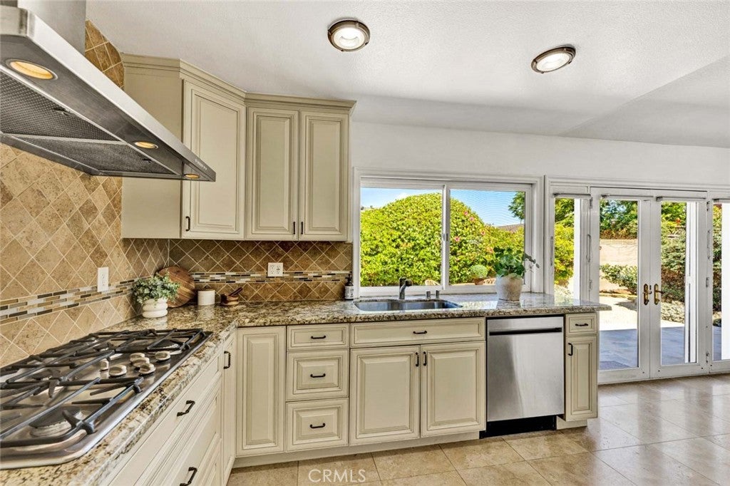 20652 Kelvin, Huntington Beach CA 92646 - Photo 22