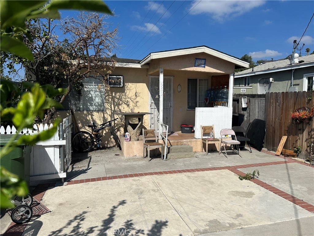 953 N Hazard Avenue